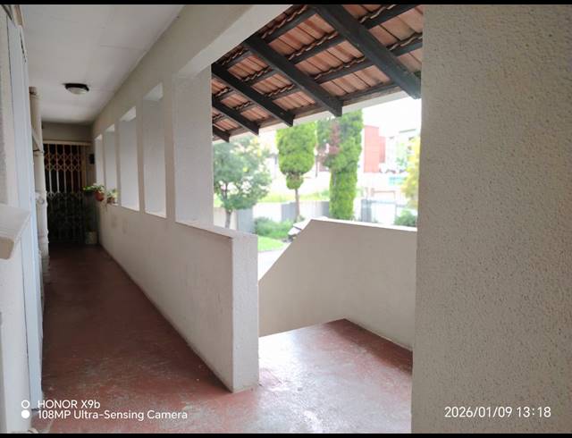 2 BEDROOM APARTMENT FOR SALE IN VORNA VALLEY